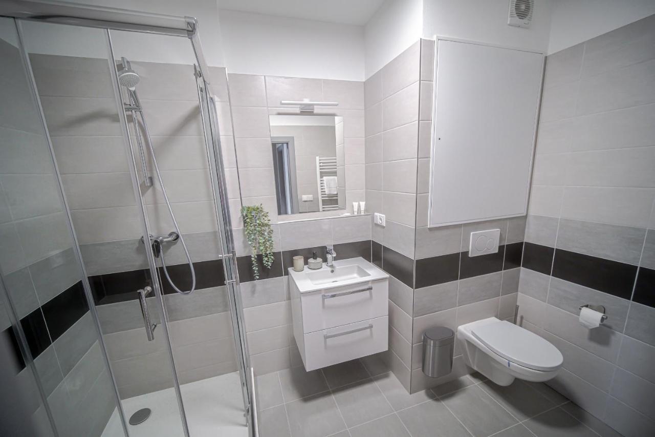 Grunt Apartments Mladá Boleslav Esterno foto
