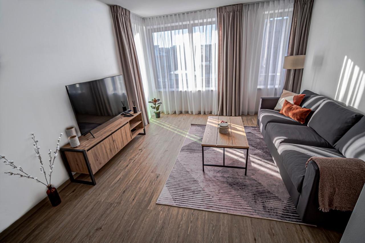 Grunt Apartments Mladá Boleslav Esterno foto