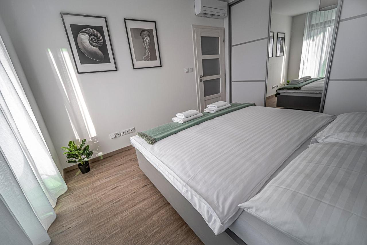 Grunt Apartments Mladá Boleslav Esterno foto